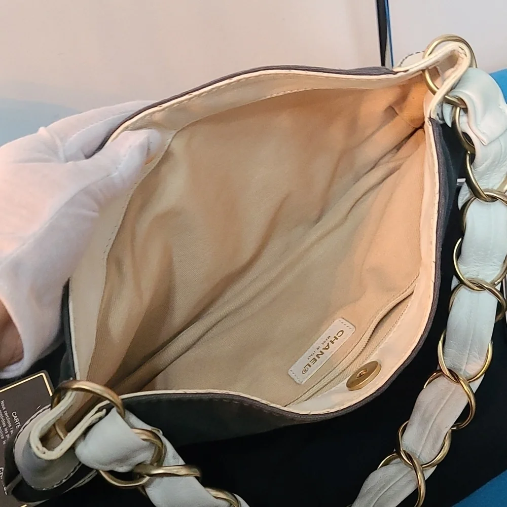 CHANEL CC Vintage Olsen Bag - Picture 12 of 17